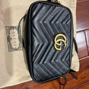 GG Marmont small shoulder bag